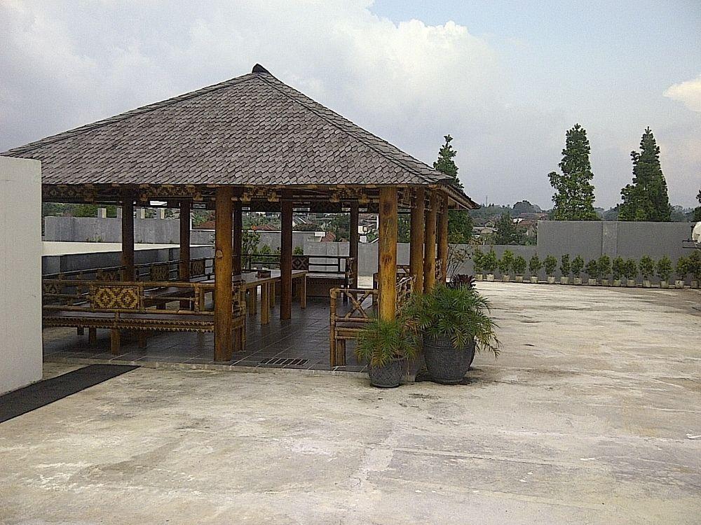 Reddoorz Near Lembang Park & Zoo 2 Hotel Exterior photo